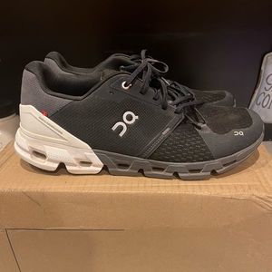 Men’s On Cloudflyer Running Shoe